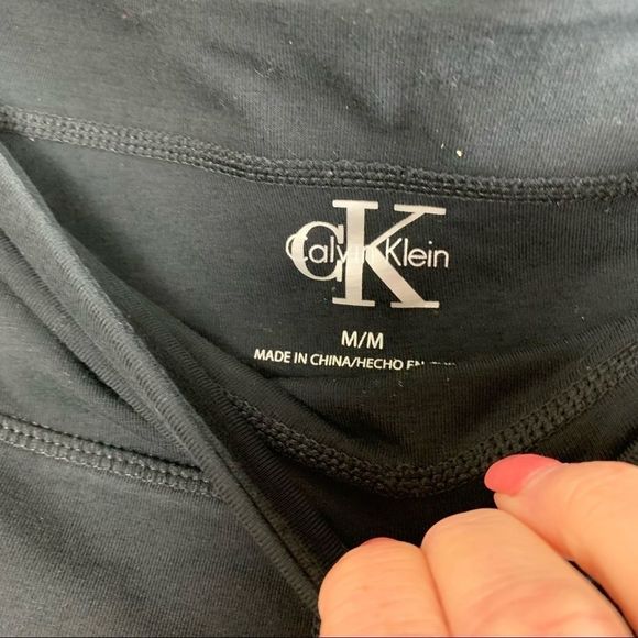 SzM Calvin Klein Black Leggings NWOT - Picture 4 of 4